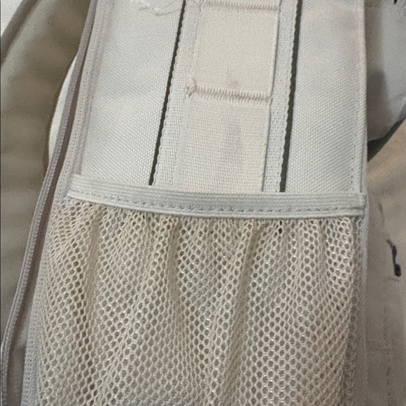 Nike utility Beige Backpack with Mesh Straps - Picture 4 of 6